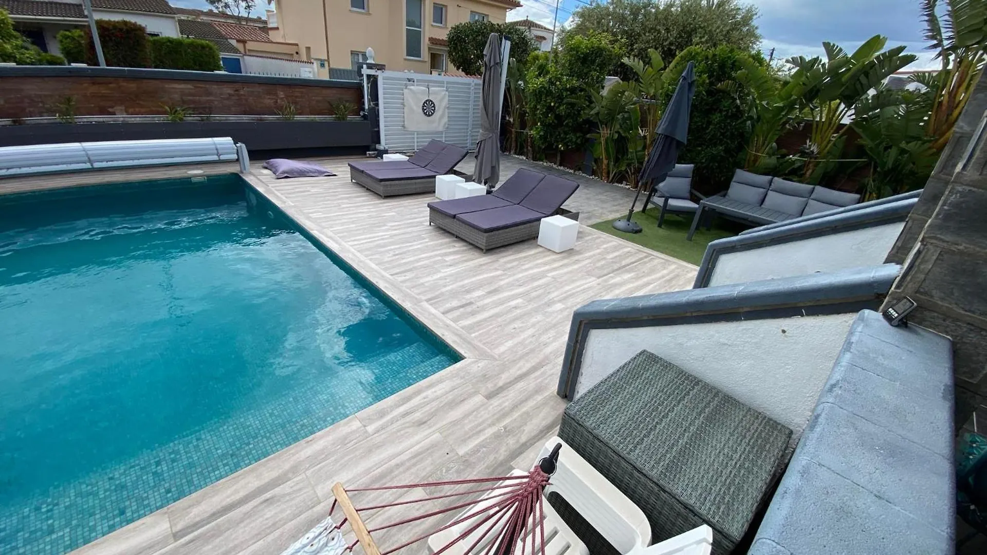 Belle Villa Avec Piscine Empuriabrava