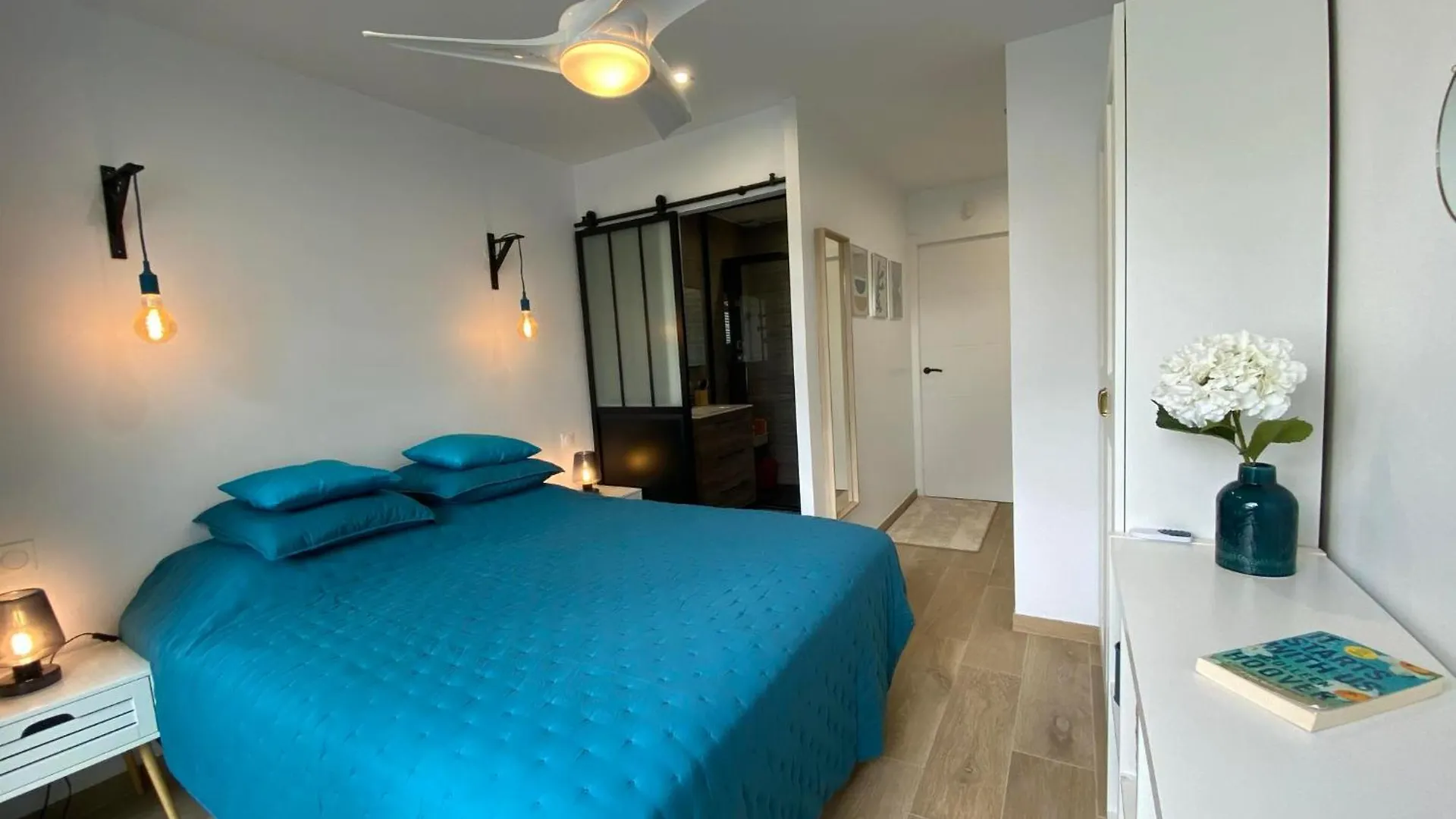 Belle Villa Avec Piscine Empuriabrava