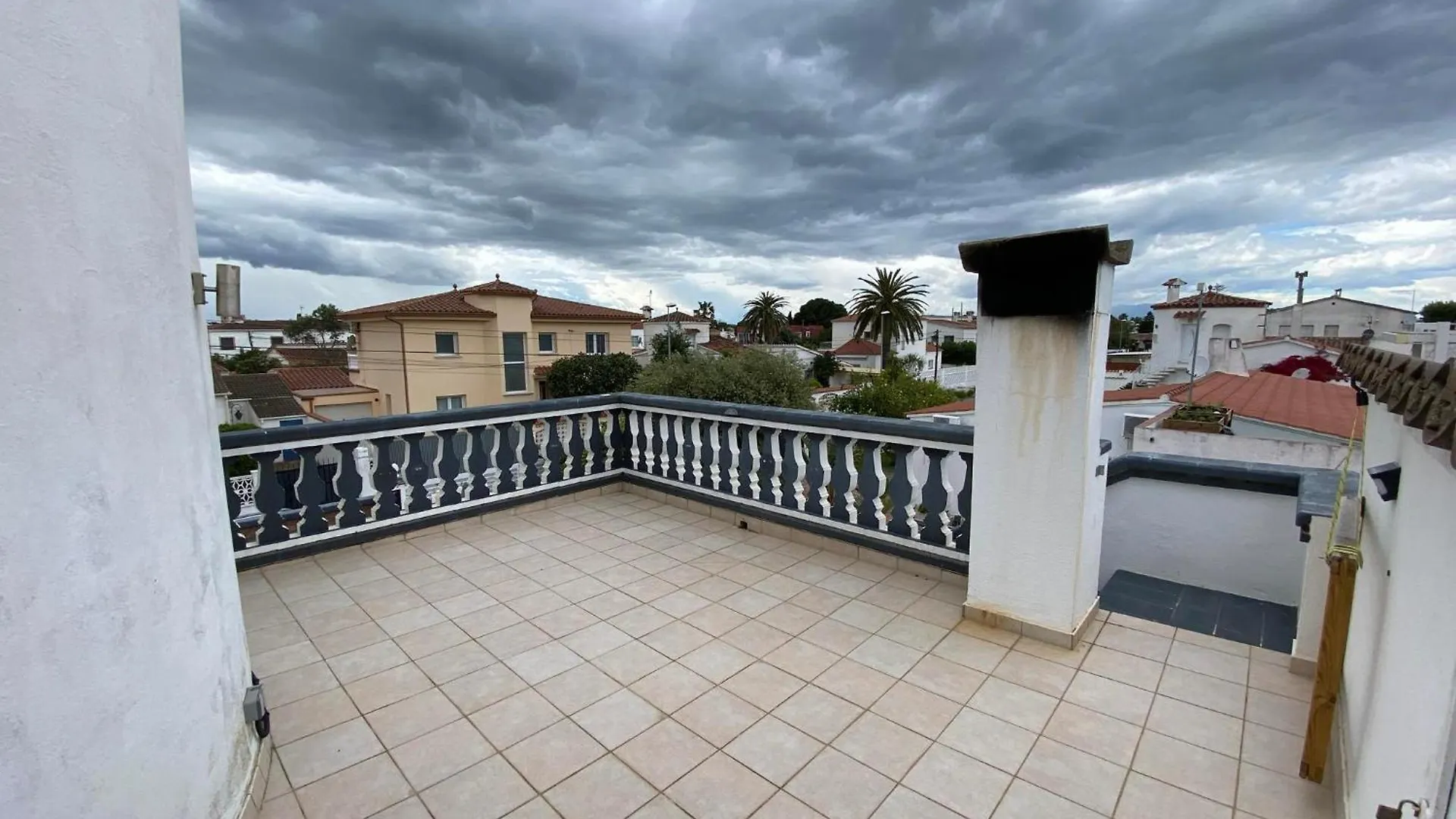 Belle Villa Avec Piscine Empuriabrava 0*,