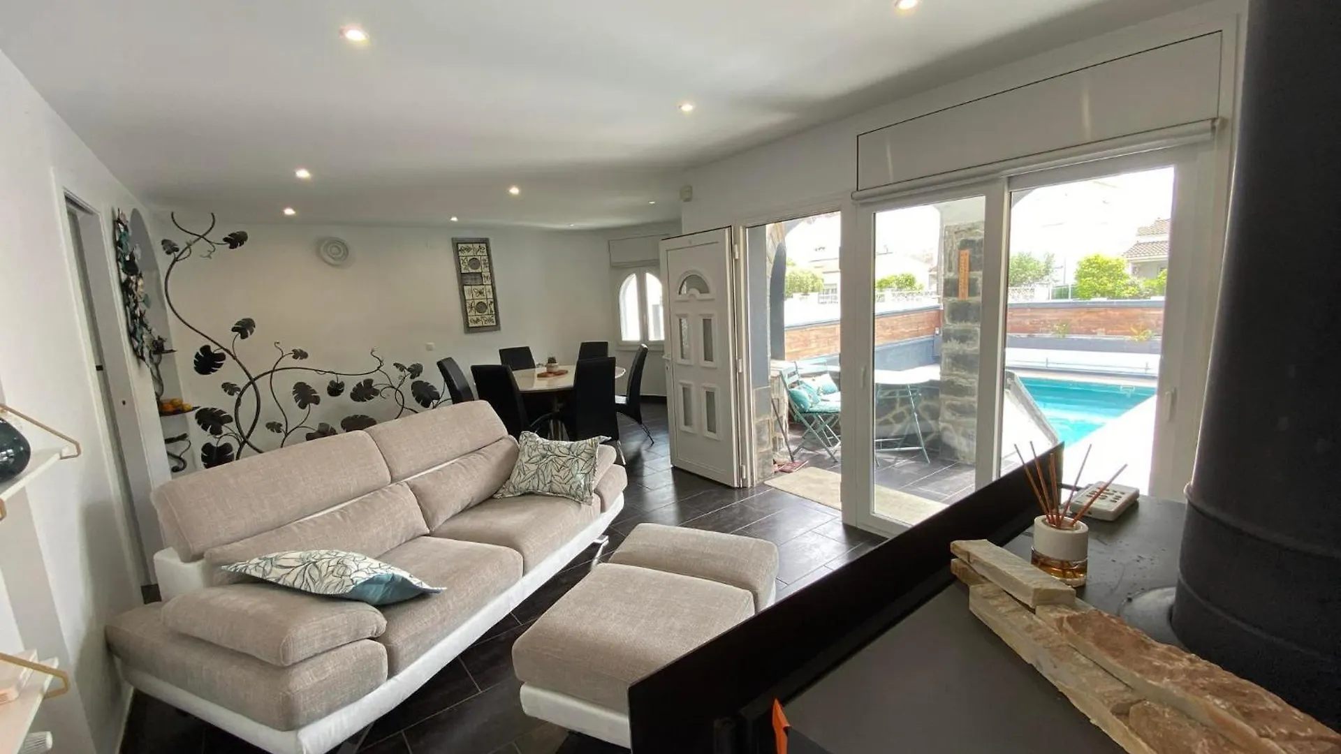 Belle Villa Avec Piscine Empuriabrava