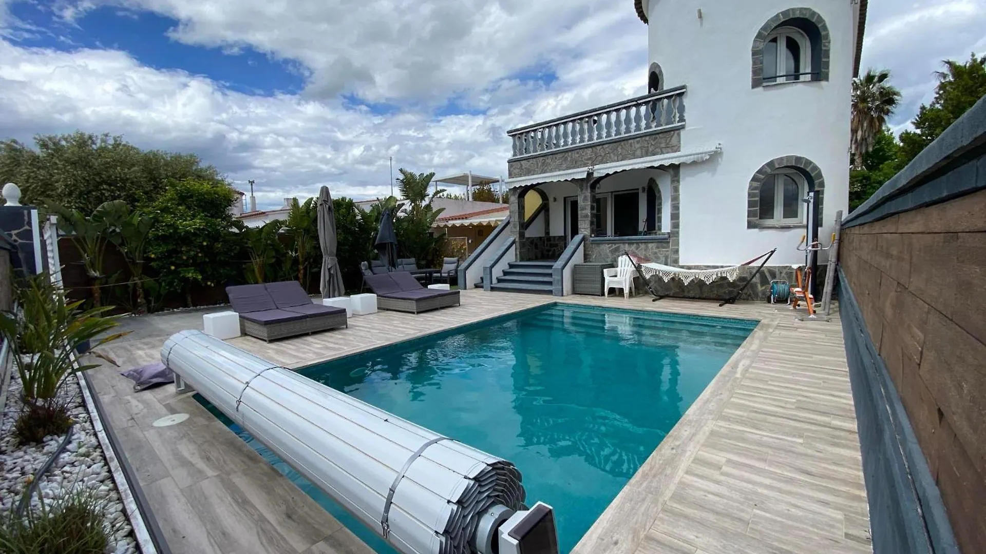 Belle Villa Avec Piscine Empuriabrava